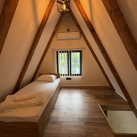 Vikendica Hamza Bihać