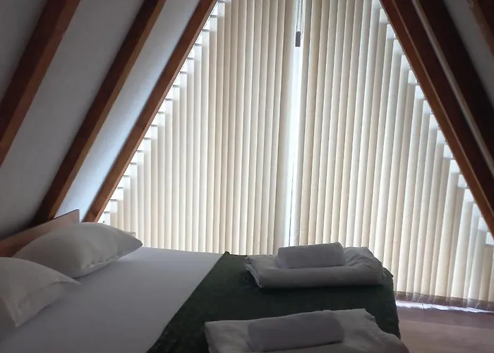 Vikendica Hamza * Bihać