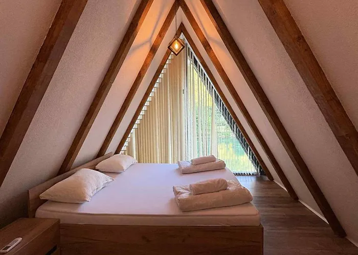 Nyaraló Vikendica Hamza *